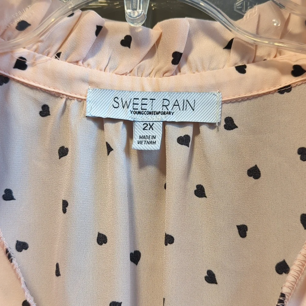 Sweet Rain Flutter Sleeve Tie Neck Top - Picture 4 of 6